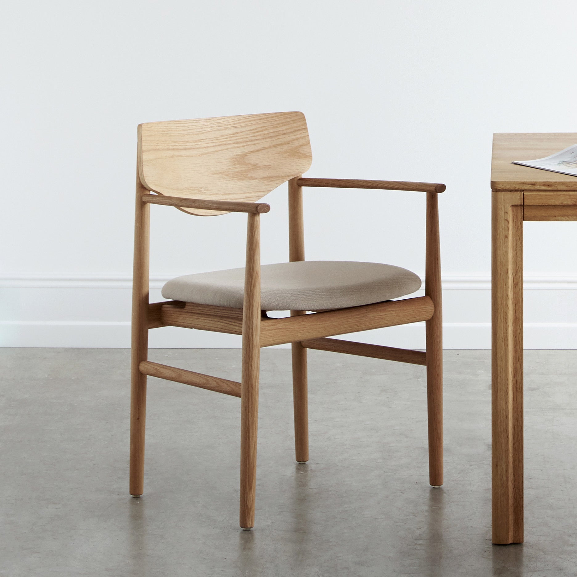 Celeste Esszimmerstuhl mit Armlehnen - Stoff